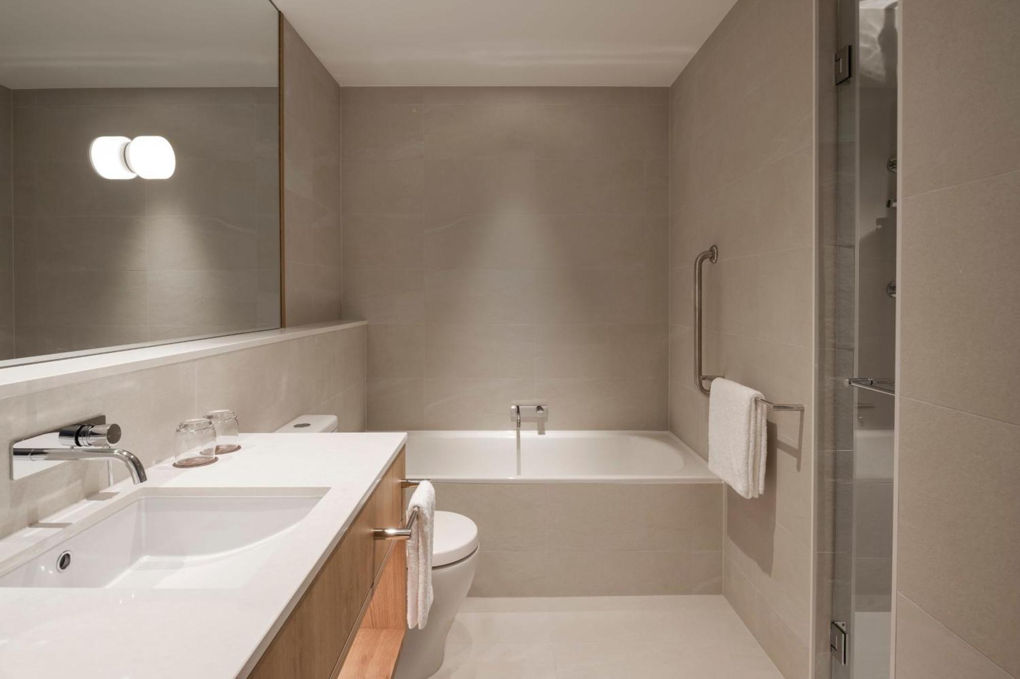 Courtyard By Marriott Perth Murdoch フリーマントル エクステリア 写真