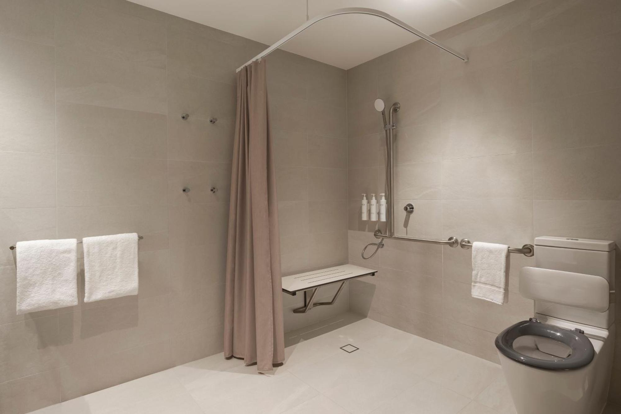 Courtyard By Marriott Perth Murdoch フリーマントル エクステリア 写真